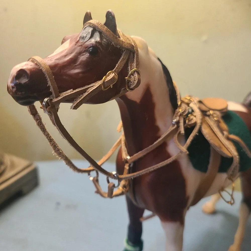 Handmade English Tack Set Breyer Classic Size Tan Green Leather Felt Accessories